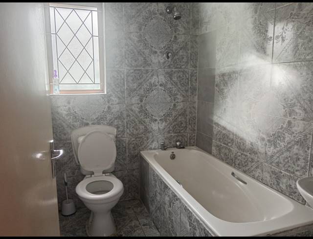 2 BEDROOM APARTMENT TO LET IN MONTCLAIR